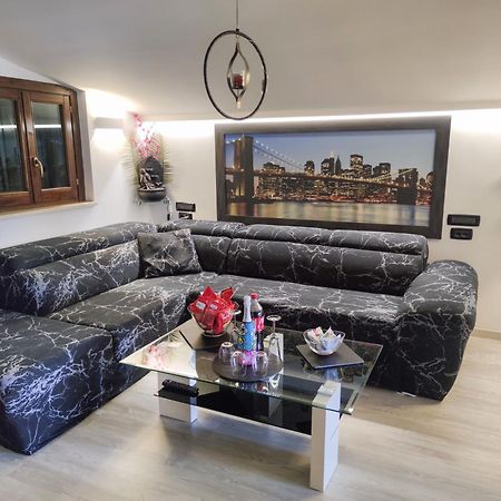 Andrew Home Villa Rosa Di Martinsicuro Екстериор снимка